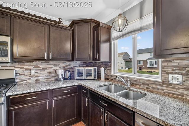 4153 Ash Tree Lane, Howell, MI 48843