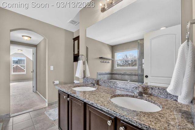 4153 Ash Tree Lane, Howell, MI 48843