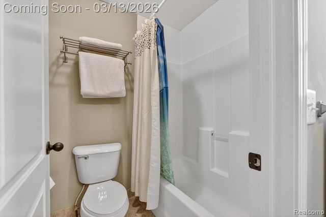 4153 Ash Tree Lane, Howell, MI 48843