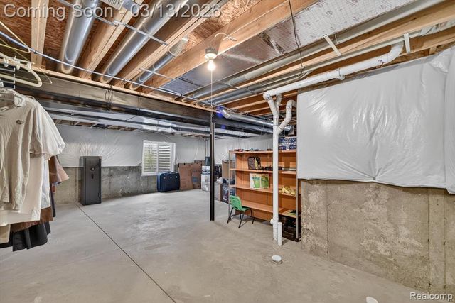 4153 Ash Tree Lane, Howell, MI 48843