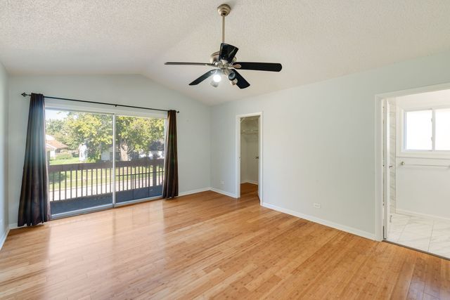 5810 Easton Court, Hanover Park, IL 60133