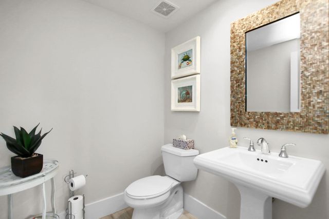 141 Aregood Ln Unit C1, Plantation Key, FL 33036