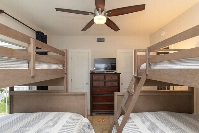 141 Aregood Ln Unit C1, Plantation Key, FL 33036