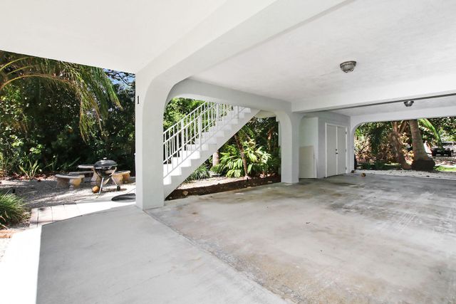 141 Aregood Ln Unit C1, Plantation Key, FL 33036