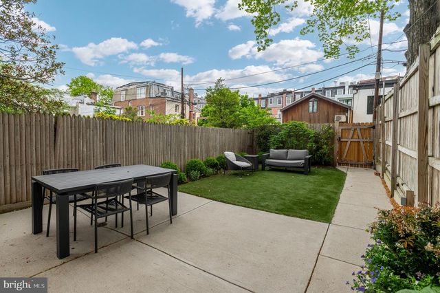 2325 20TH ST NW, Washington, DC 20009
