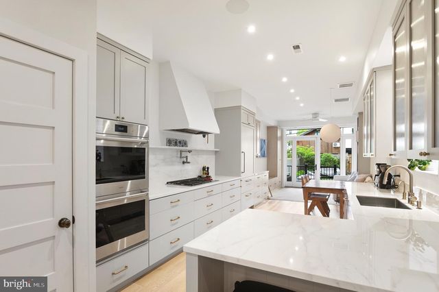 2325 20TH ST NW, Washington, DC 20009