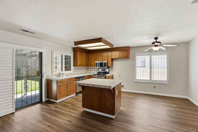 2308 Hammertown Drive, Stockton, CA 95210
