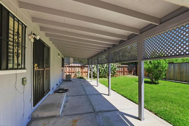2308 Hammertown Drive, Stockton, CA 95210