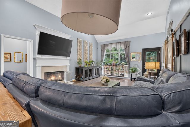 1632 Woodridge Bend, Mcdonough, GA 30252