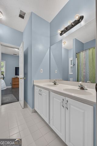 1632 Woodridge Bend, Mcdonough, GA 30252