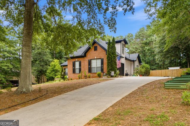 1632 Woodridge Bend, Mcdonough, GA 30252