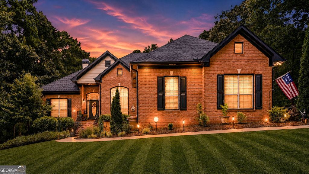 1632 Woodridge Bend, Mcdonough, GA 30252