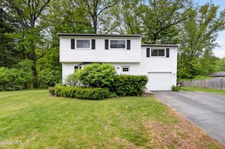 18 Michael Drive, Saratoga Springs, Inside, NY 12866