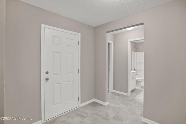 2760 LAUREL FALLS Drive, Green Cove Springs, FL 32043