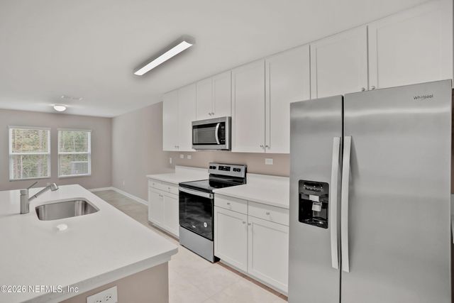 2760 LAUREL FALLS Drive, Green Cove Springs, FL 32043