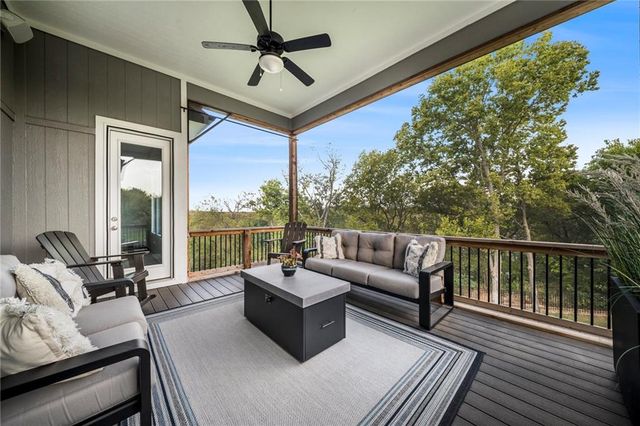 26138 W 96th Street, Lenexa, KS 66227