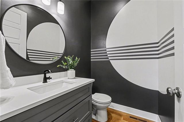 26138 W 96th Street, Lenexa, KS 66227