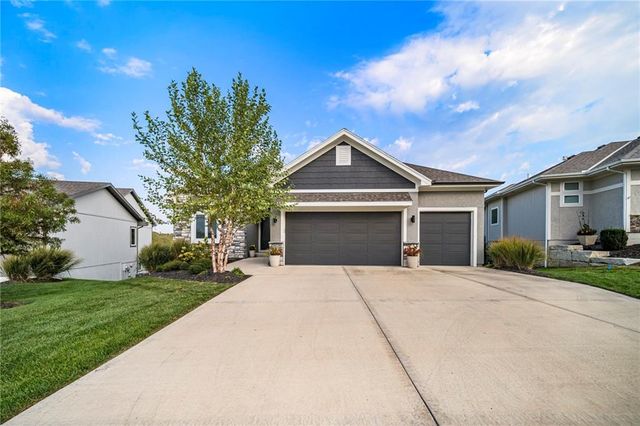 26138 W 96th Street, Lenexa, KS 66227