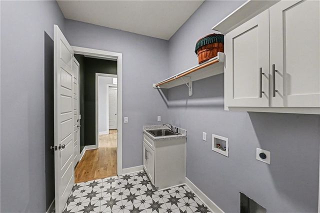 26138 W 96th Street, Lenexa, KS 66227