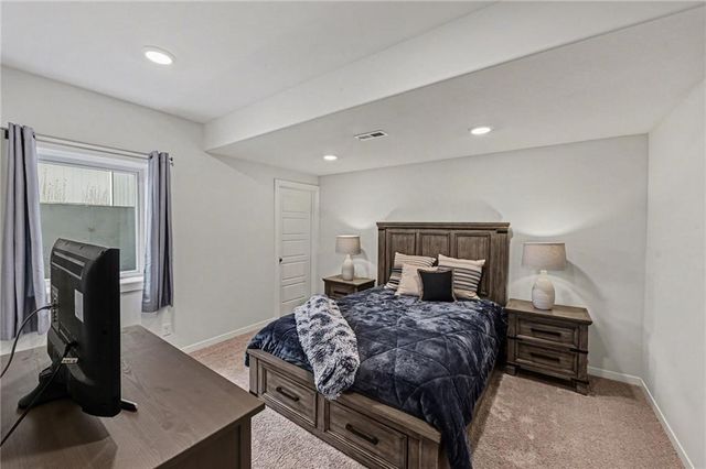 26138 W 96th Street, Lenexa, KS 66227