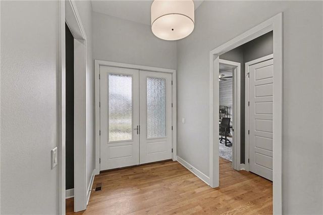 26138 W 96th Street, Lenexa, KS 66227