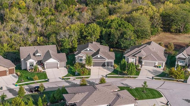 26138 W 96th Street, Lenexa, KS 66227