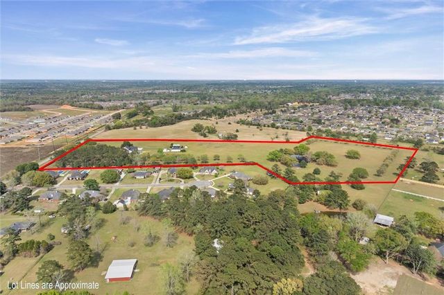 10447 Jeff Hamilton Road, Mobile, AL 36695
