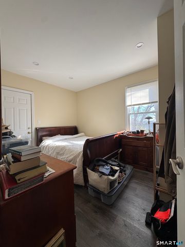 144 Montauk Avenue, New London, CT 06320