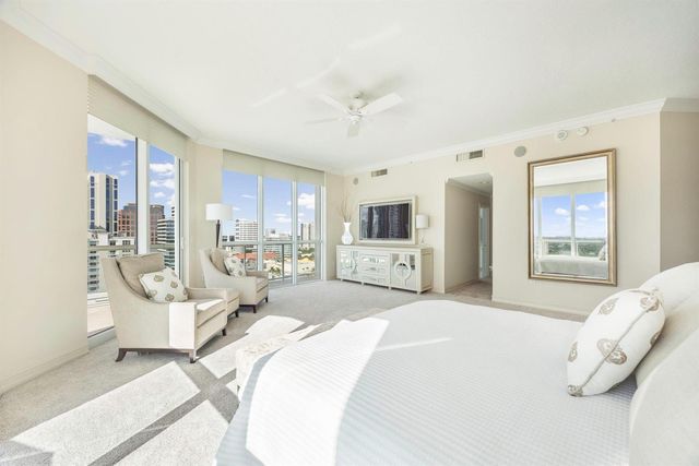 111 SE 8th Avenue Ph-1701, Fort Lauderdale, FL 33301