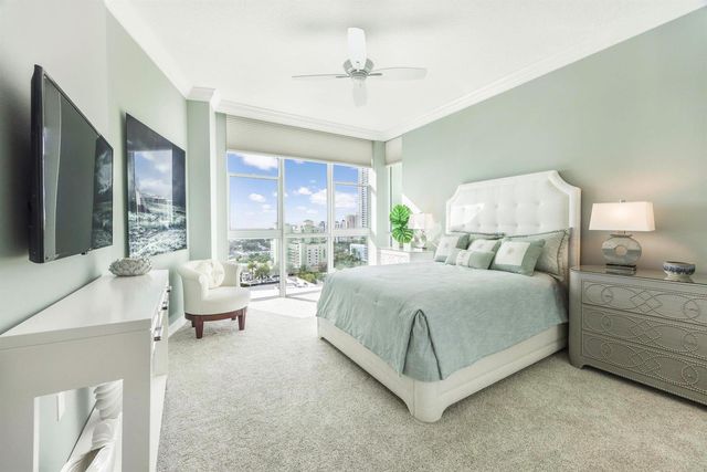111 SE 8th Avenue Ph-1701, Fort Lauderdale, FL 33301