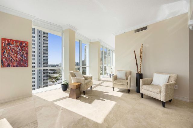 111 SE 8th Avenue Ph-1701, Fort Lauderdale, FL 33301