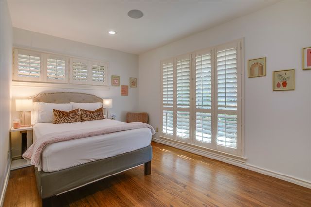 7015 Midbury Drive, Dallas, TX 75230