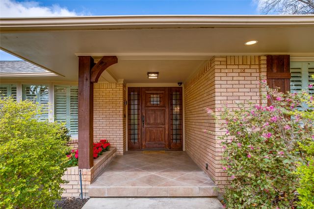 7015 Midbury Drive, Dallas, TX 75230