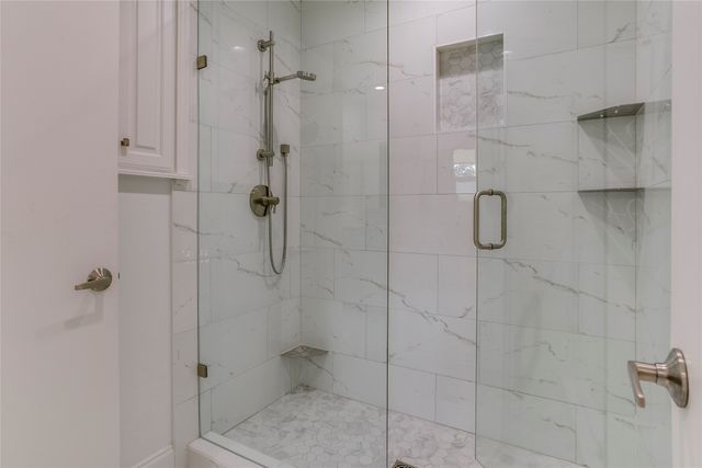 7015 Midbury Drive, Dallas, TX 75230