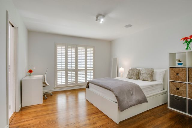 7015 Midbury Drive, Dallas, TX 75230