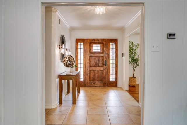 7015 Midbury Drive, Dallas, TX 75230