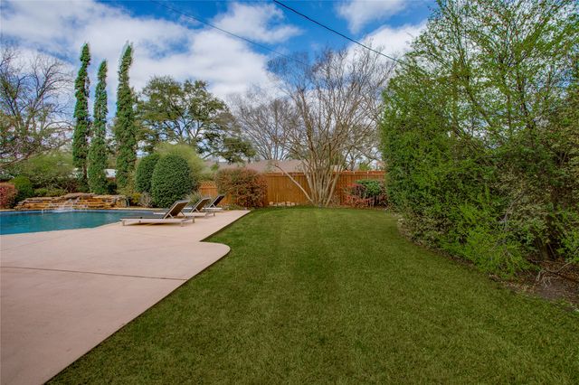 7015 Midbury Drive, Dallas, TX 75230