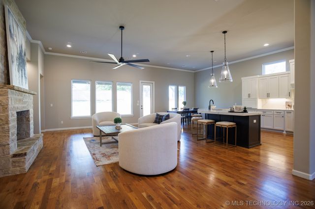 11260 S Fir Avenue, Jenks, OK 74037