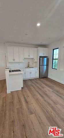 1047 Irolo Street 200, Los Angeles, CA 90006