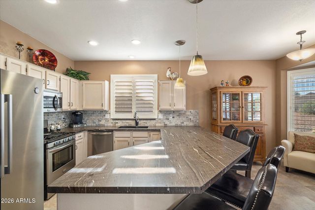 22224 N CHEYENNE Drive, Sun City West, AZ 85375