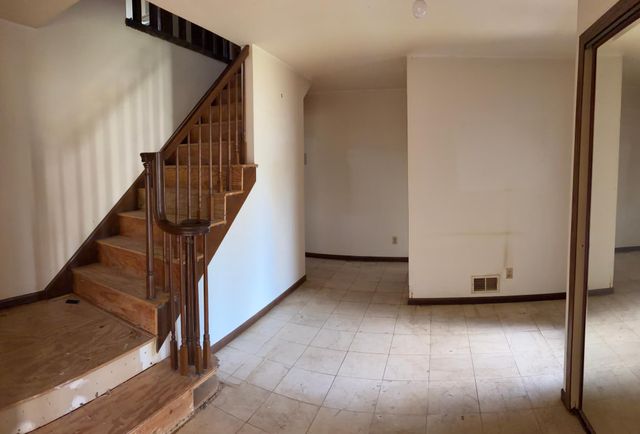 5505 Matterhorn Drive NE, Fridley, MN 55432