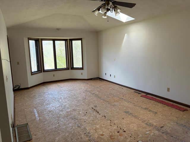5505 Matterhorn Drive NE, Fridley, MN 55432