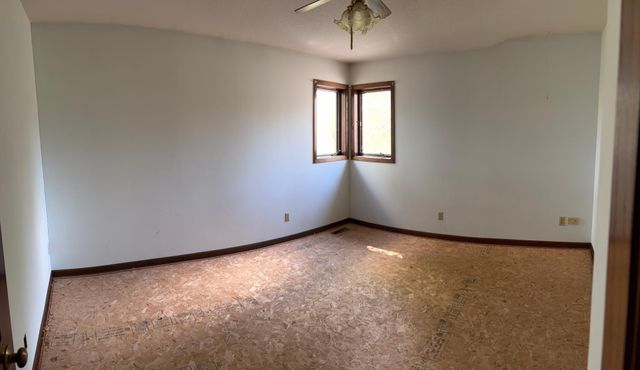 5505 Matterhorn Drive NE, Fridley, MN 55432