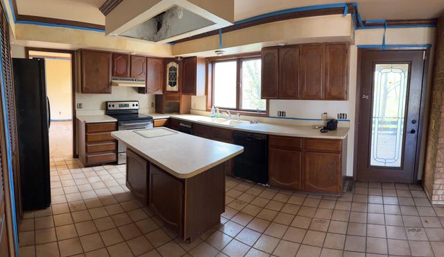 5505 Matterhorn Drive NE, Fridley, MN 55432