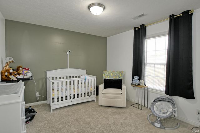 832 Groveview Court, Evansville, IN 47711