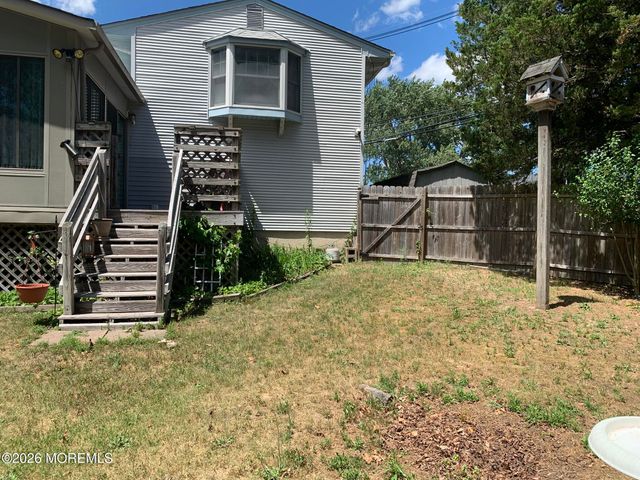 1764 Lockhart Street, Toms River, NJ 08757