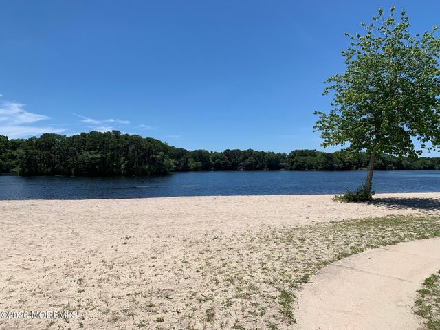 1764 Lockhart Street, Toms River, NJ 08757
