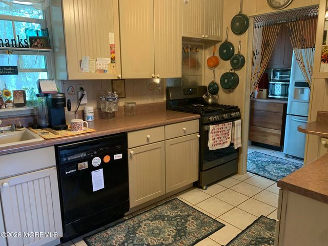 1764 Lockhart Street, Toms River, NJ 08757