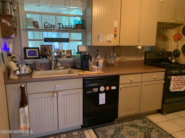 1764 Lockhart Street, Toms River, NJ 08757
