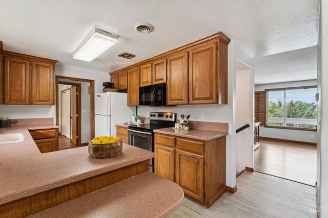 3795 N 33rd St, Boise, ID 83703